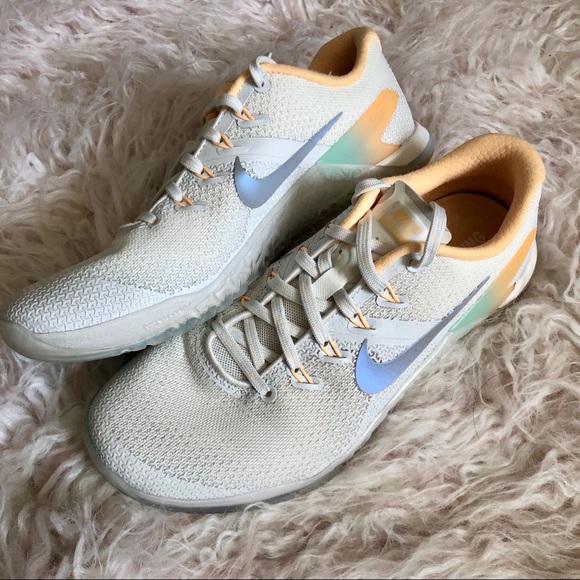 nike metcon 4 rise